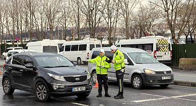 Karayolları Trafik Kanunu'nda yapılan değişiklikle trafik cezaları ciddi oranda artırıldı.