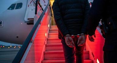 Aranan 27 suçlu Türkiye'ye getirildi