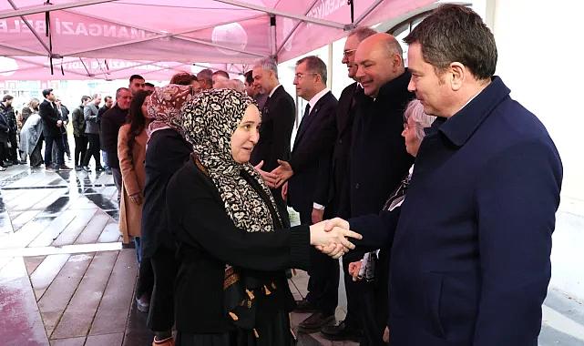 Bursa Osmangazi'de Başkan Aydın personeliyle tek tek bayramlaştı