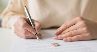 Hileli boşanan 2 bin 606 kişinin aylığı kesildi