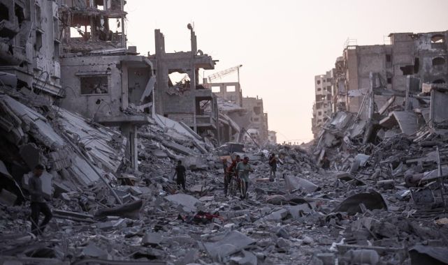 Katil İsrail ordusu, Gazze Şeridi'nde bir Filistinliyi öldürdü