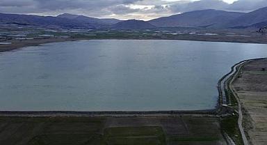 Sağanak sonrası tarım arazileri sular altında kaldı