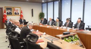 Sınır illerin valileri ile güvenlik toplantısı
