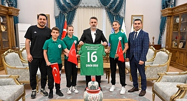 23 Nisan'da Büyükşehir'de başkanlık koltuğu çocukların oldu