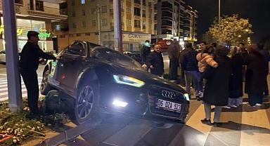 Ankara'da iki ayrı trafik kazasında 4 kişi yaralandı