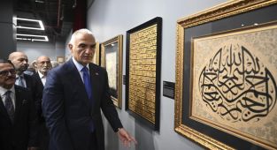 Bakan Ersoy: Fuadname emeğin ve sanat anlayışının ifadesidir