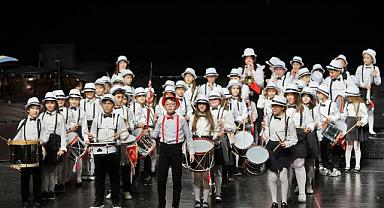 Bursa’da çocukların sesi senfoniyle yükseldi