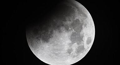 Çin, Ay'da iki yeni mineral keşfetti