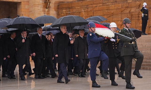 Devlet erkanı Anıtkabir'i ziyaret etti