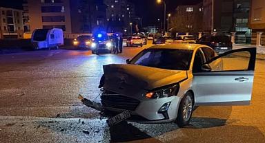 Eskişehir'de ehliyetsiz sürücü ile alkollü sürücü kaza yaptı: 117 bin lira ceza