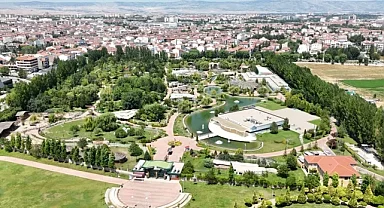 Eskişehir Hayvanat Bahçesi güçlü konumunu koruyor