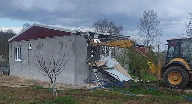 İnegöl'de kaçak yapıyla mücadele sürüyor