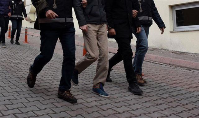 İstanbul'daki terör saldırısında gözaltına alınan 3 şüpheli tutuklandı