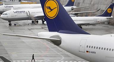 Lufthansa, jet yakıtı krizi nedeniyle 20 bin uçuşu iptal edecek