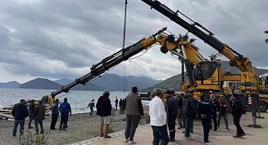 Marmaris'te kırılan vinç taşıma kolunun altında kalan işçi öldü