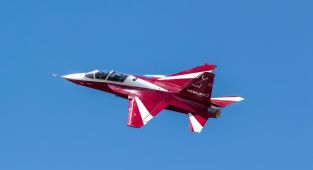 Milli jet eğitim uçağı HÜRJETin İspanya'ya ihracatı için imzalar atıldı