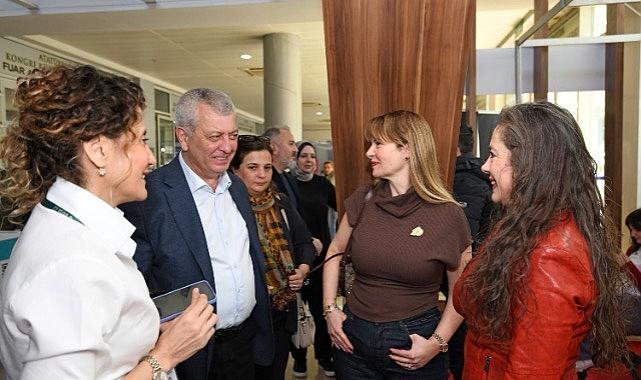  Osmangazi Standında Nilüfer Açıkalın Rüzgarı