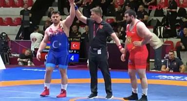 Rıza Kayaalp, Ermeni rakibini 78’inci saniyede tuş etti