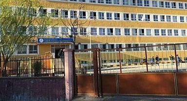 Şanlıurfa'da bir ortaokulda öğretmene bıçaklı saldırı girişimi! 