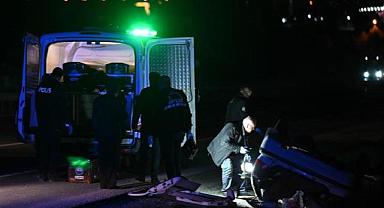 Takla atan otomobil hurdaya döndü: 1 ölü, 2 yaralı