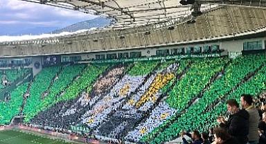  Yeşil-beyazlılardan şampiyonluk maçına damga vuran koreografi