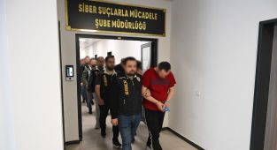 102 milyon liralık dolandırıcılık ağına darbe: 78 zanlı adliyede
