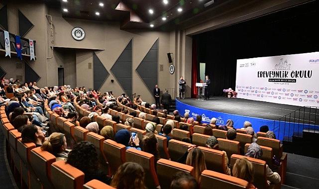Akademisyen Anne Bursa'da Yıldırımlılarla buluştu