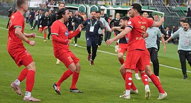 Amedspor tarihinde ilk kez Süper Lig'e yükseldi