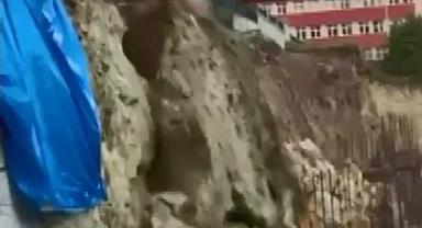Ankara'da sağanak nedeniyle istinat duvarı çöktü