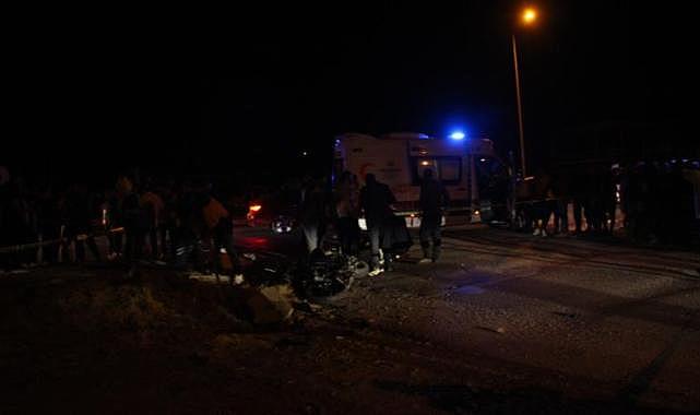 Antalya'da çöp kamyonu ile motosiklet çarpıştı: 2 ölü