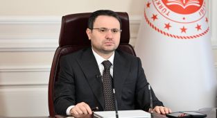 Bakan Gürlek'ten Özgür Özel'e tepki: İftira siyasetinin tezahürüdür