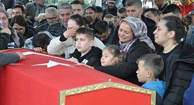 Balıkesir'de kazada hayatını kaybeden Uzman Çavuş, son yolculuğuna uğurlandı