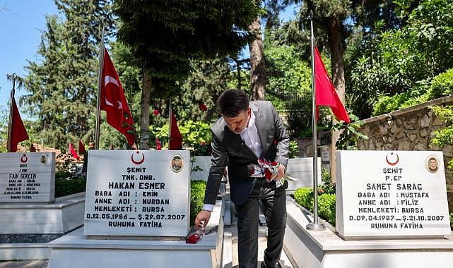 Başkan Vekili Şahin Biba’dan şehitlik ve esnaf ziyareti