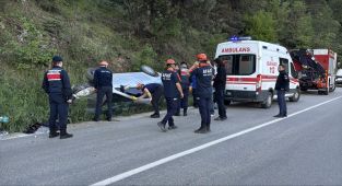 Bolu'da meydana gelen iki kazada 10 kişi yaralandı