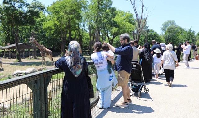 Bursa Hayvanat Bahçesi'ne bayramda ziyaretçi akını