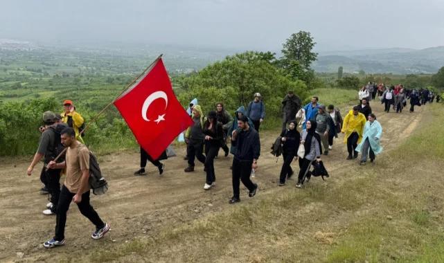 İnegöl'de doğa severler 19 Mayıs için yürüdü