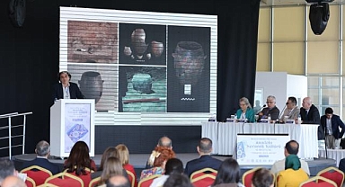 Bursa'da Anadolu'nun seramik kültürü konuşuldu