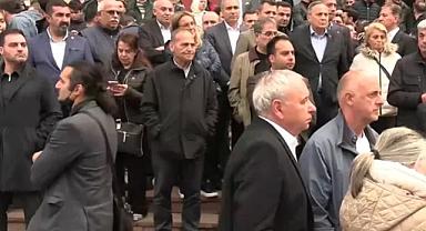 CHP Genel Merkezi'nde tahliye gerginliği!