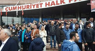 CHP Genel Merkezi'nde tansiyon yüksek! Tahliye için polis devreye girdi