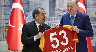 Cumhurbaşkanı Erdoğan, Süper Lig şampiyonu Galatasaray'ı kabul etti