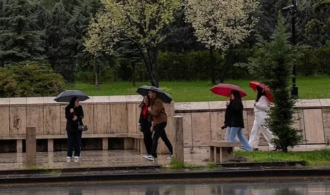 Doğuda kuvvetli sağanak, batıda 30 derece sıcaklıklar etkili olacak