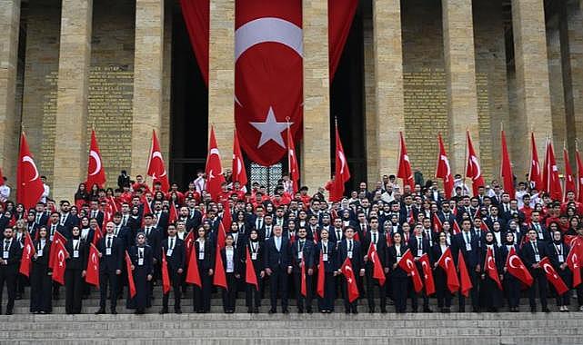 Gençler ve sporcular 19 Mayıs’ta Anıtkabir’de buluştu