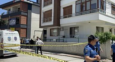 Hukuk öğrencisi anne ve babasını öldürdü.