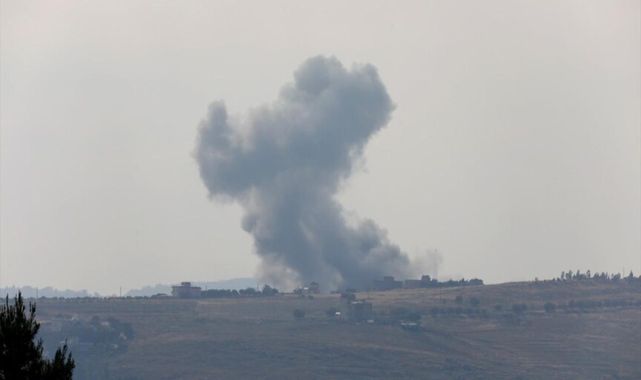 İşgalci İsrail ordusu, Lübnan'ın güneyinde birçok beldeyi bombaladı