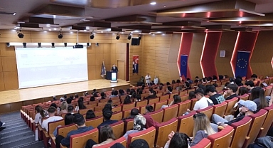 Kampüsten Avrupa'ya Açılan Fırsat Kapısı Bursa'da Konuşuldu