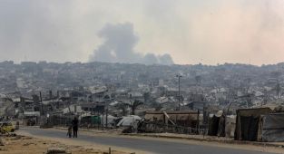 Katil İsrail'in Gazze'ye düzenlediği İHA saldırısında 15 yaşındaki bir çocuk yaşamını yitirdi