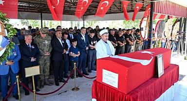 Kazada şehit olan polisimizin cenazesi Adana'da defnedildi