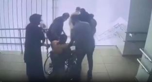 Malatya'daki depremde öğretmenler engelli öğrencileri için seferber oldu
