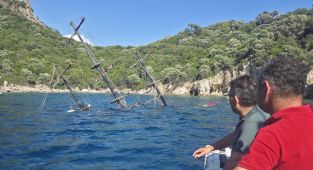 Marmaris'te tur teknesi battı