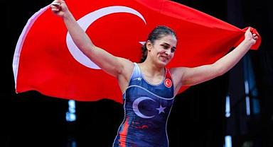 Milli sporculardan madalya yağmuru